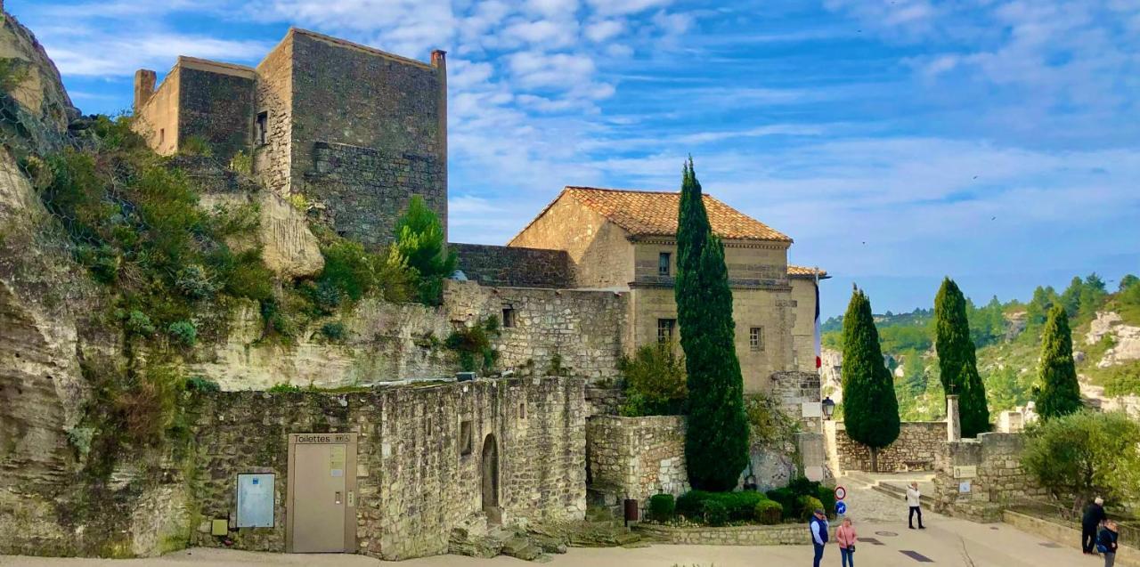 Lou Meinado Saint-Martin-de-Crau Extérieur photo