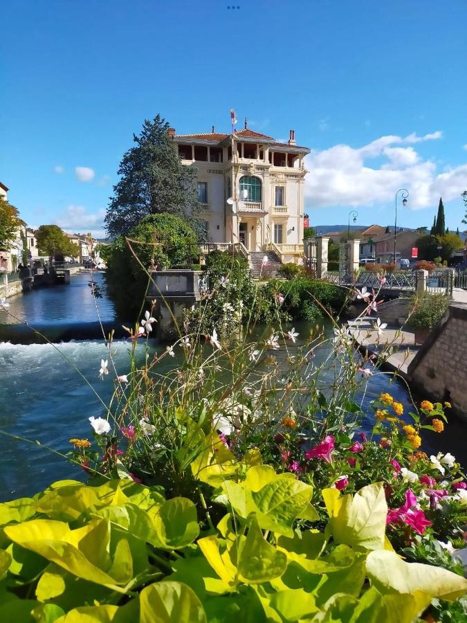 Lou Meinado Saint-Martin-de-Crau Extérieur photo